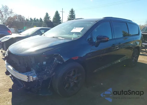 2018 Chrysler Pacifica Limited z USA, uszkodzony, nr VIN 2C4RC1GG6JR310894